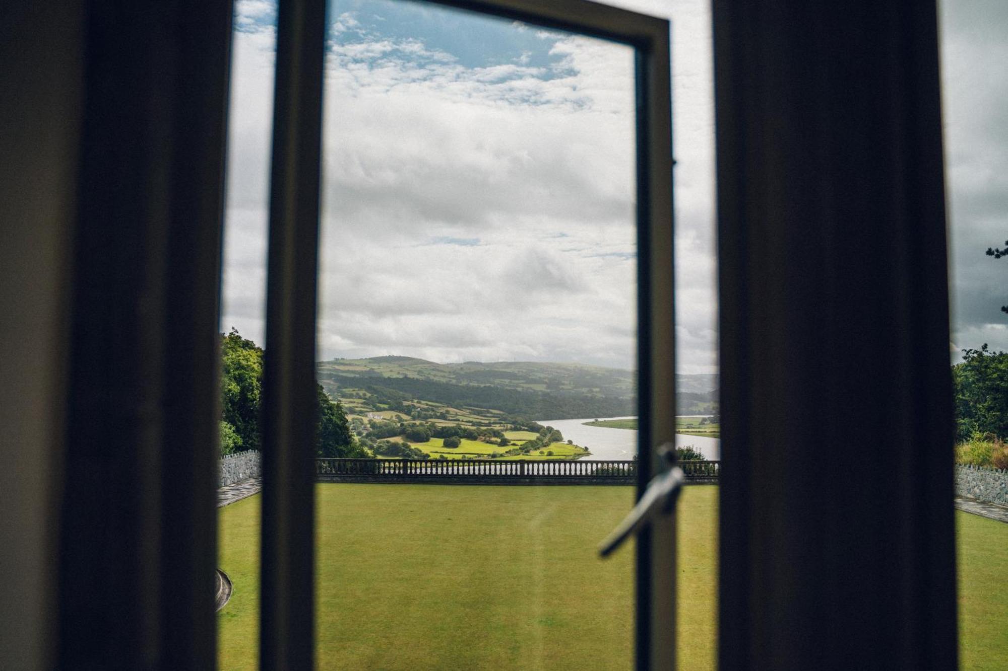 The Manor Boutique Hotel Restaurant And Bar Conwy Buitenkant foto