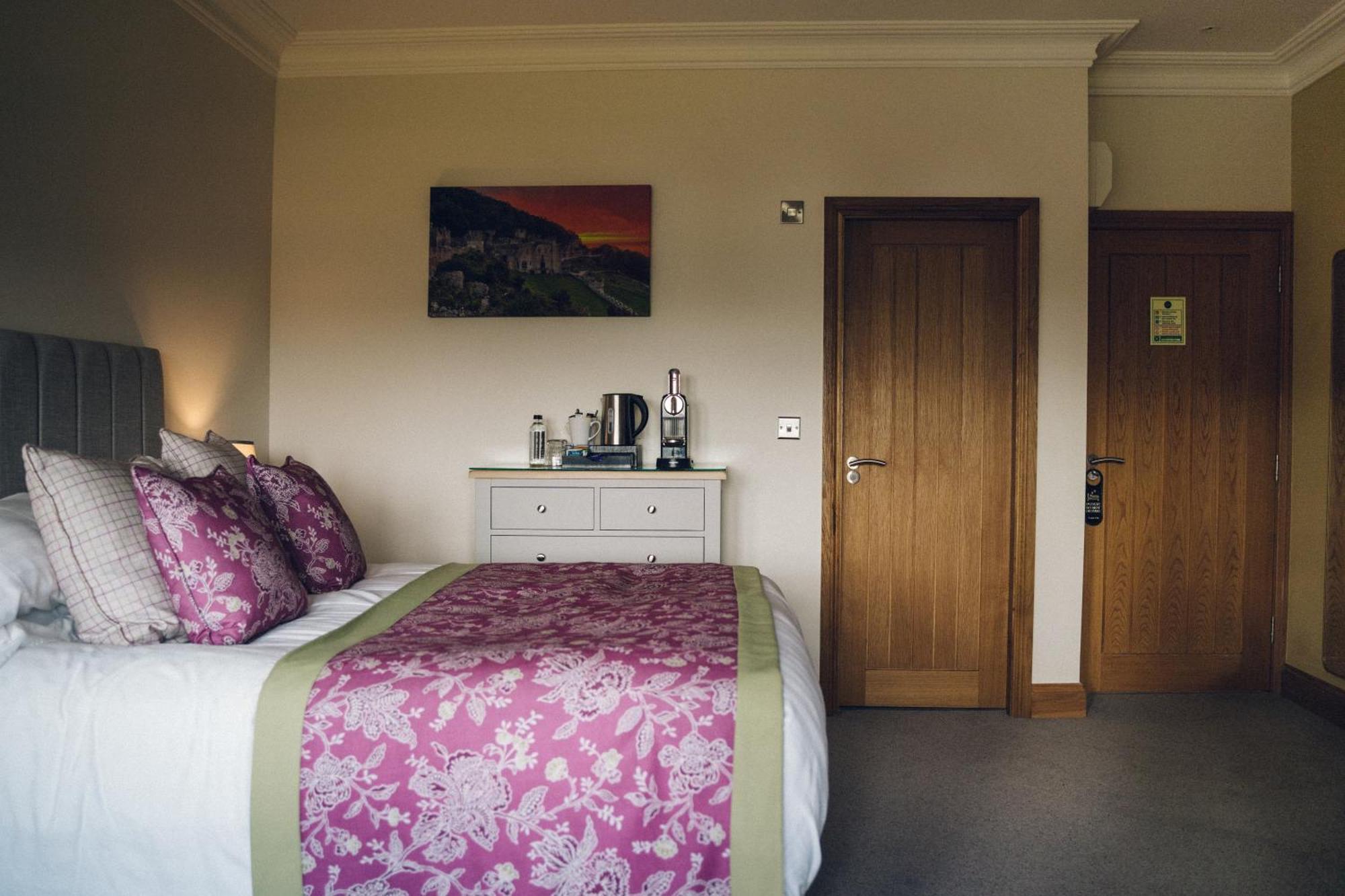 The Manor Boutique Hotel Restaurant And Bar Conwy Buitenkant foto