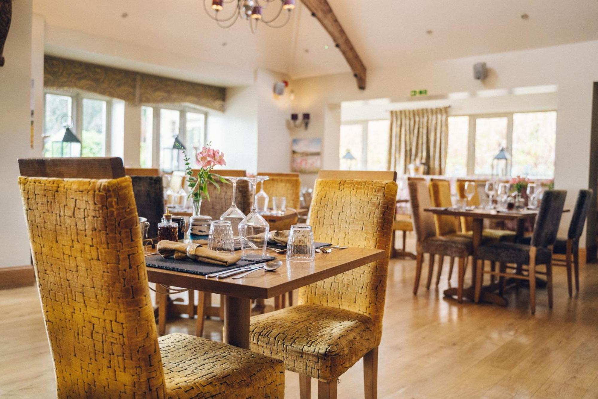 The Manor Boutique Hotel Restaurant And Bar Conwy Buitenkant foto